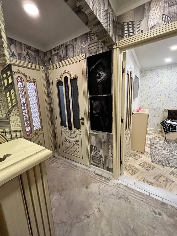 Уютная Трёхкомнатная Квартира В Центре Алматы Apartment